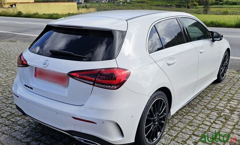 2019' Mercedes-Benz A 180 photo #2