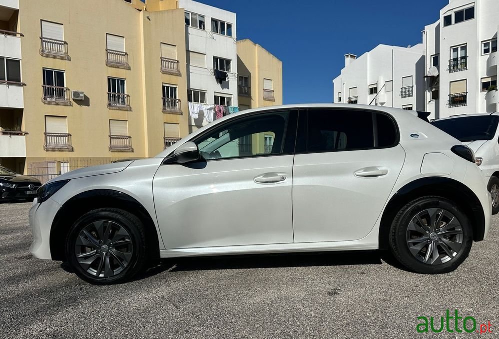 2021' Peugeot e-208 50 Kwh Allure Pack photo #6