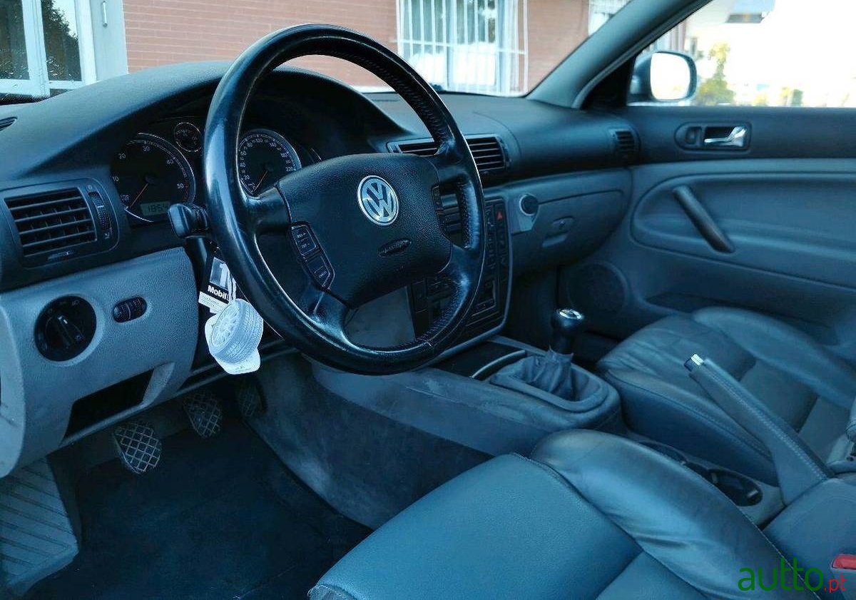 2003' Volkswagen photo #3