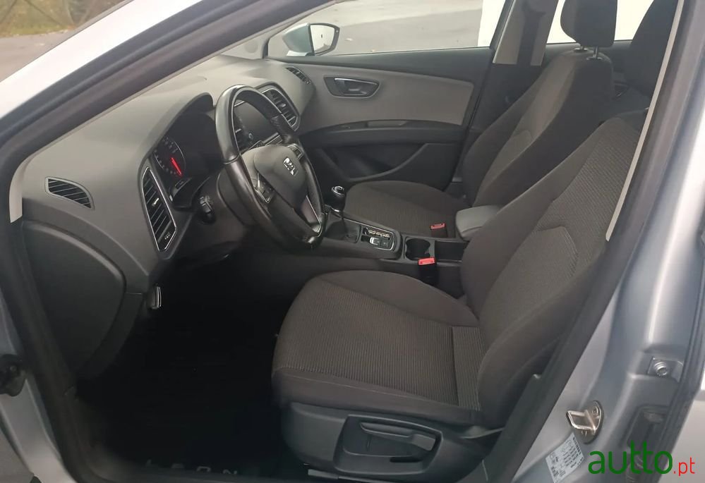 2018' SEAT Leon St photo #6