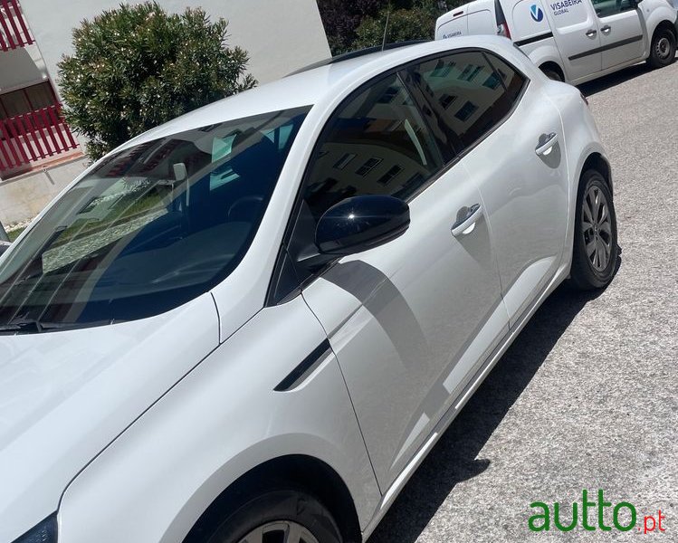 2021' Renault Megane photo #2