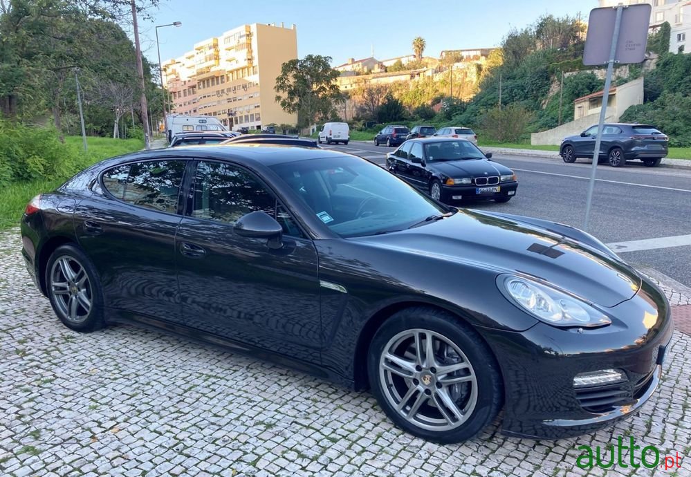 2013' Porsche Panamera Platinum Edition photo #5