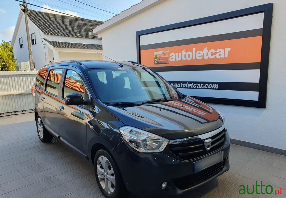 2015' Dacia Lodgy photo #1