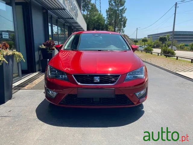 2015' SEAT Leon photo #2