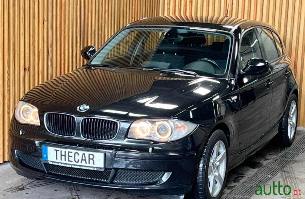 2010' BMW 118 photo #1