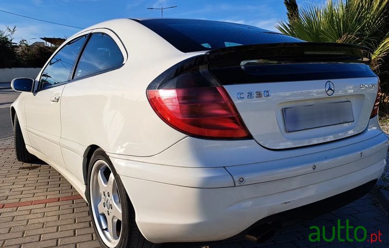 2003' Mercedes-Benz C 230 photo #2