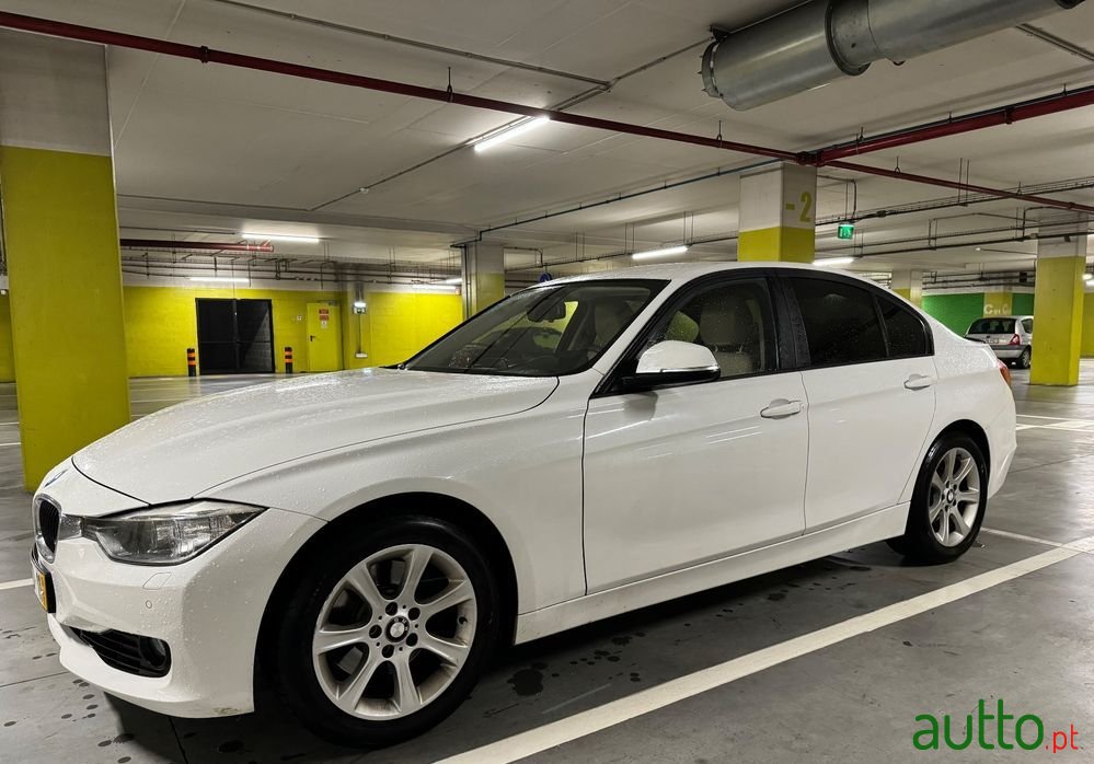 2013' BMW 325 D Auto photo #3