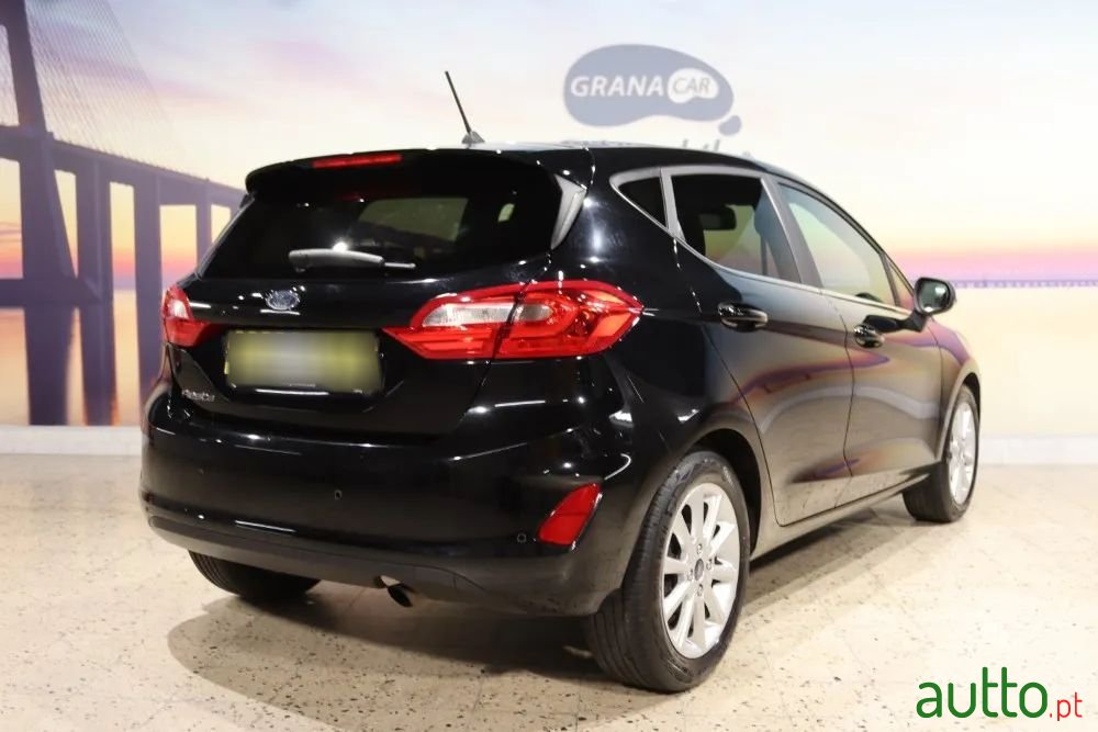 2018' Ford Fiesta photo #4