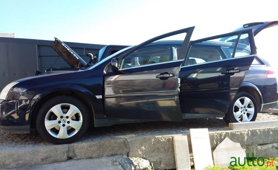 2004' Opel Vectra Caravan photo #2