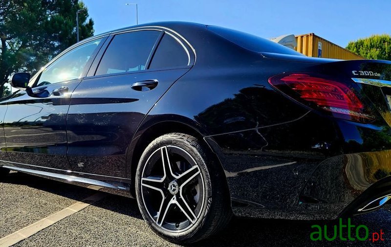 2020' Mercedes-Benz C 300 photo #3