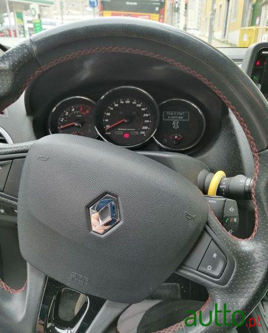 2015' Renault Megane Gt Sport Tourer photo #1