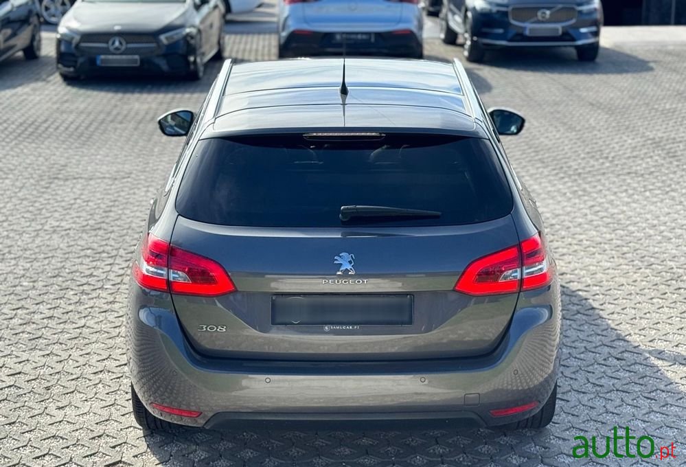 2017' Peugeot 308 Sw photo #6