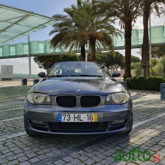 2009' BMW 120 D photo #3