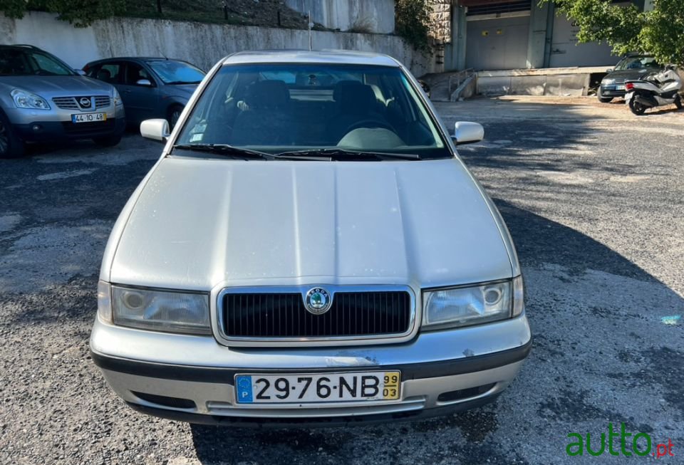 1999' Skoda Octavia photo #1