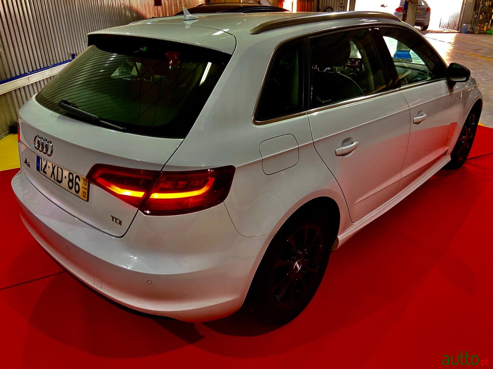 2013' Audi A3 Carro Audi A3 Sportback 1.6 TD photo #4