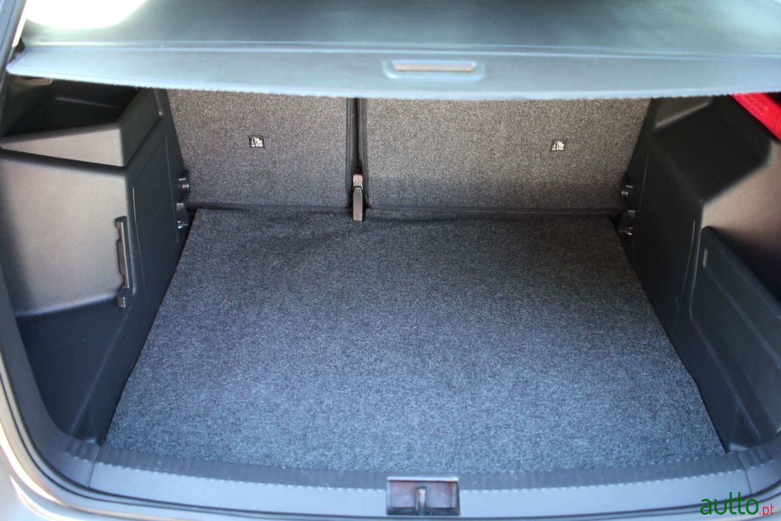 2017' Skoda Fabia Break photo #6