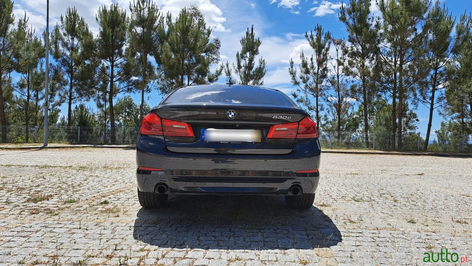 2019' BMW 530 photo #6