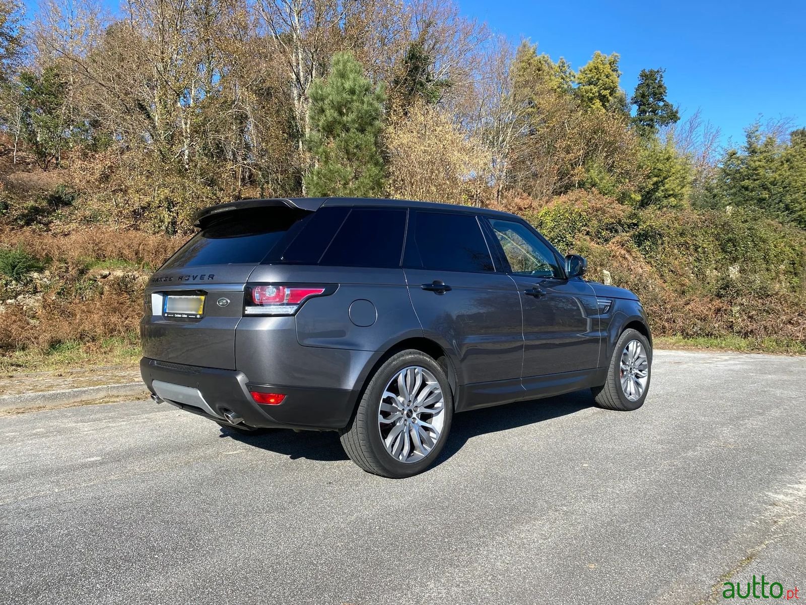 2014' Land Rover Range Rover Sport photo #4