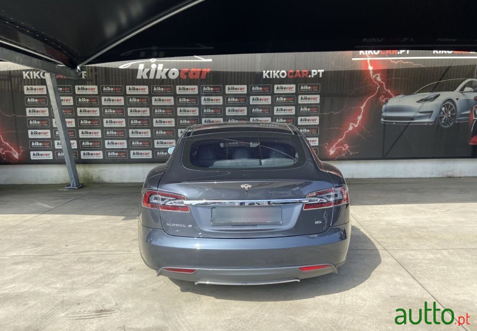 2015' Tesla Model S 85 photo #5