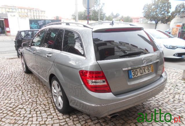 2012' Mercedes-Benz C-200 photo #2