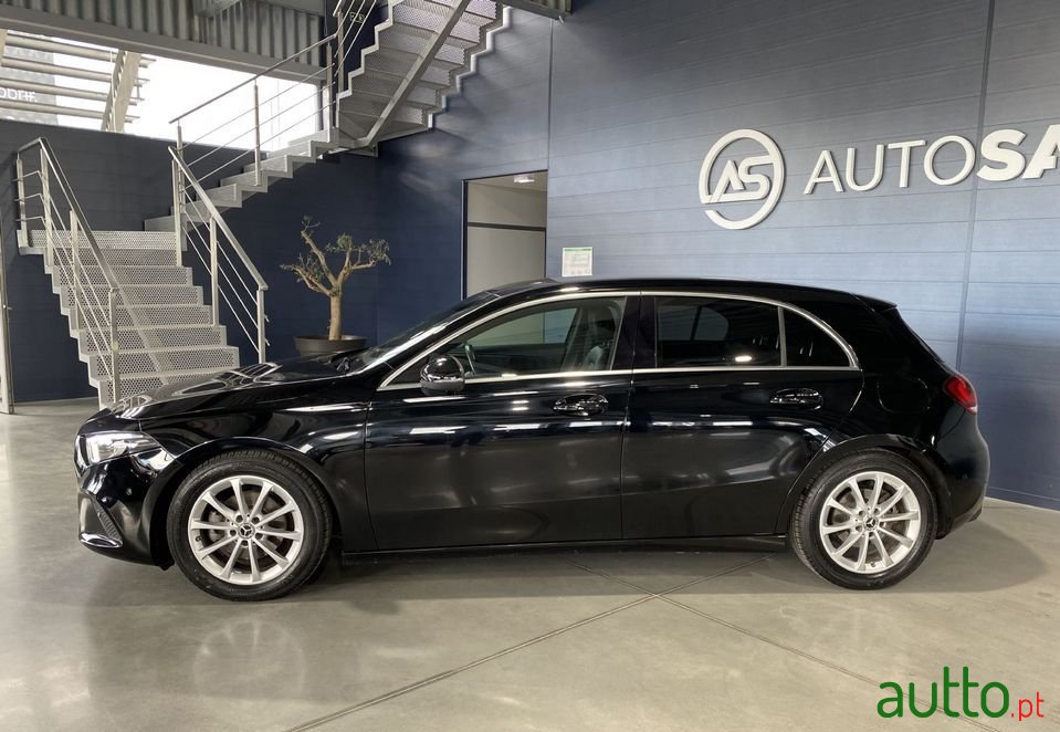 2018' Mercedes-Benz A-180 photo #2