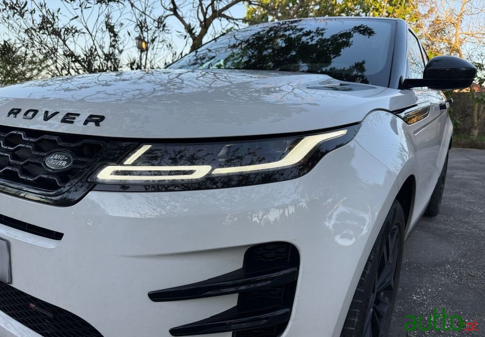 2022' Land Rover Range Rover Evoque photo #2