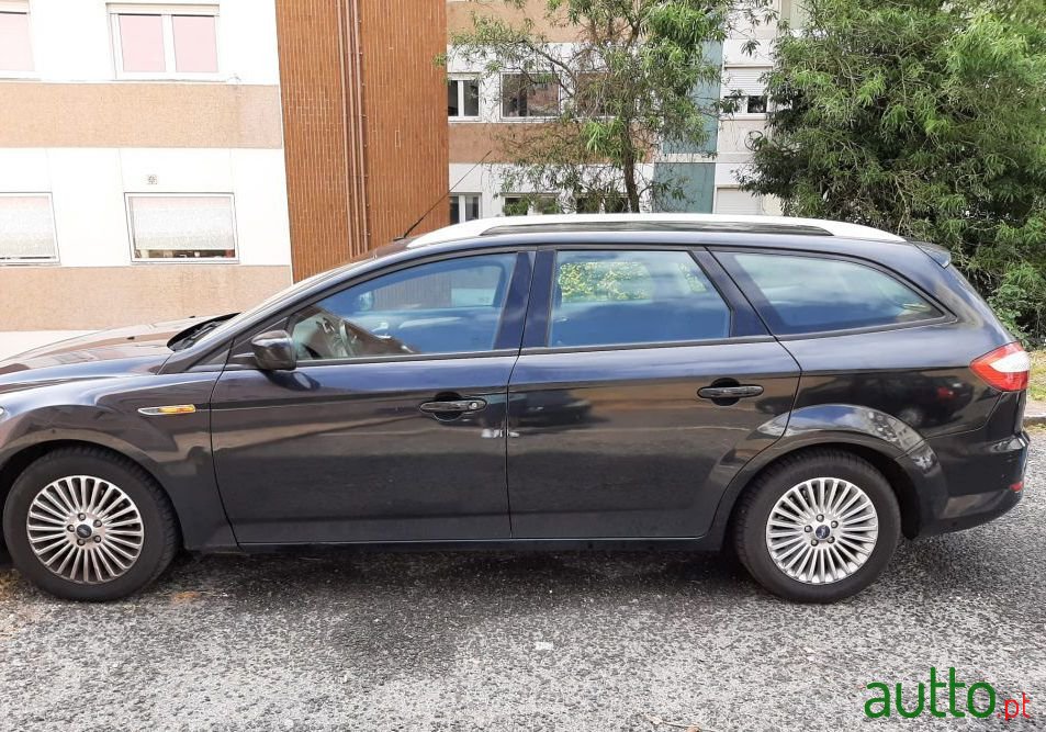 2008' Ford Mondeo Sw photo #2