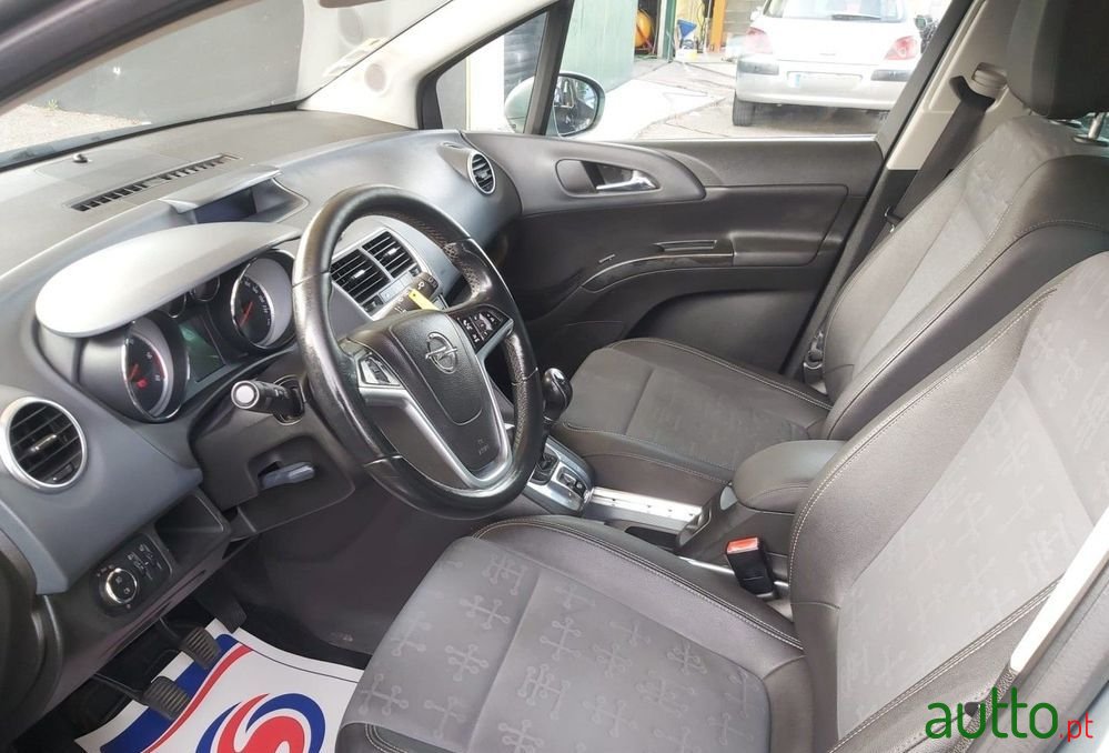 2011' Opel Meriva 1.3 Cdti Cosmo photo #1