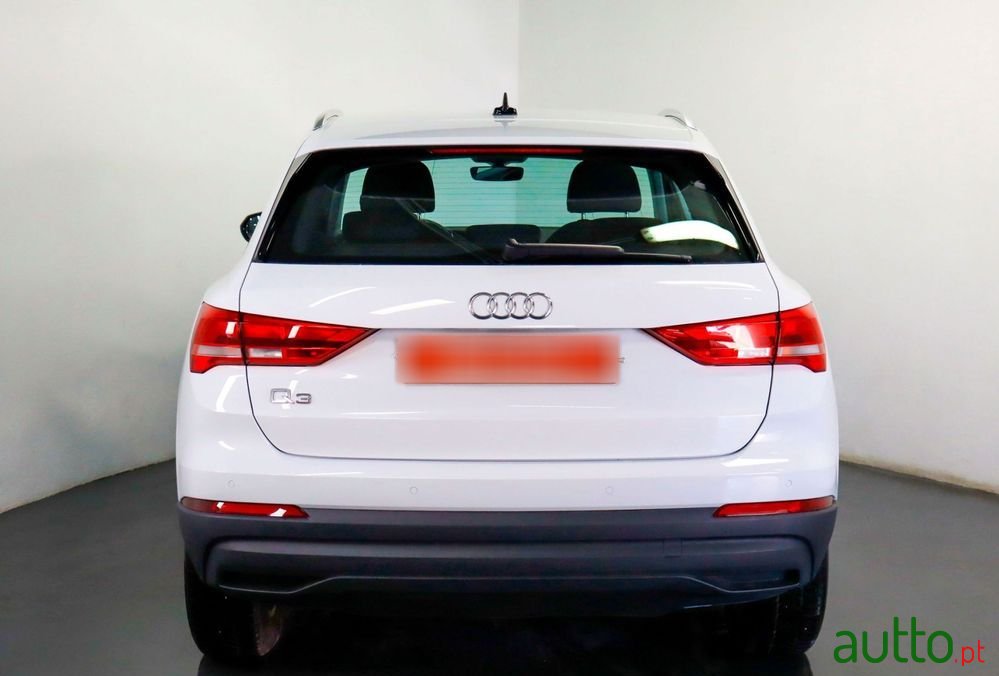 2022' Audi Q3 45 Tfsie S Tronic photo #4