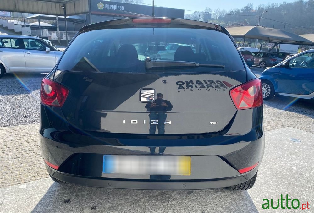 2013' SEAT Ibiza 1.2 Tsi Style photo #6