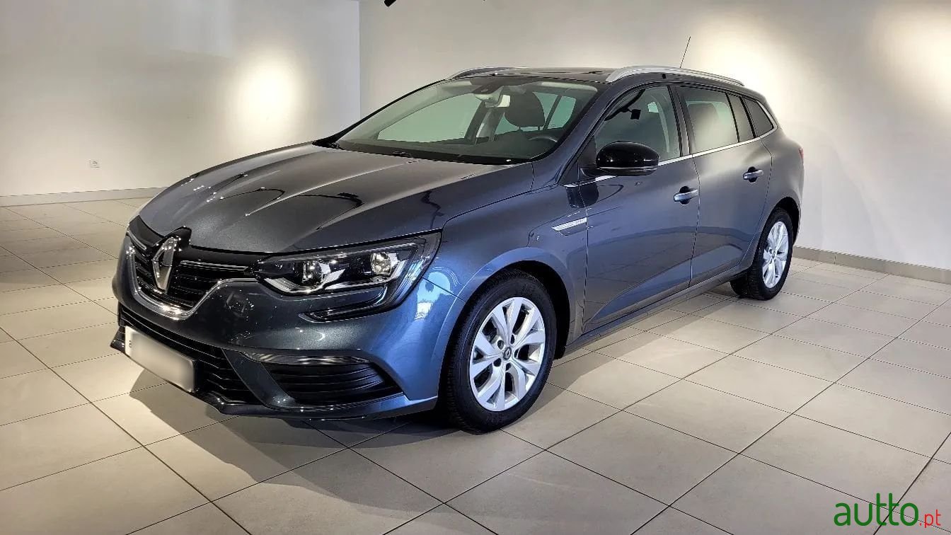 2019' Renault Megane Sport Tourer photo #2