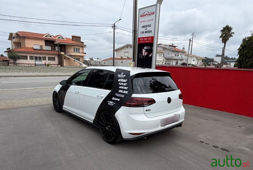 2015' Volkswagen Golf photo #6