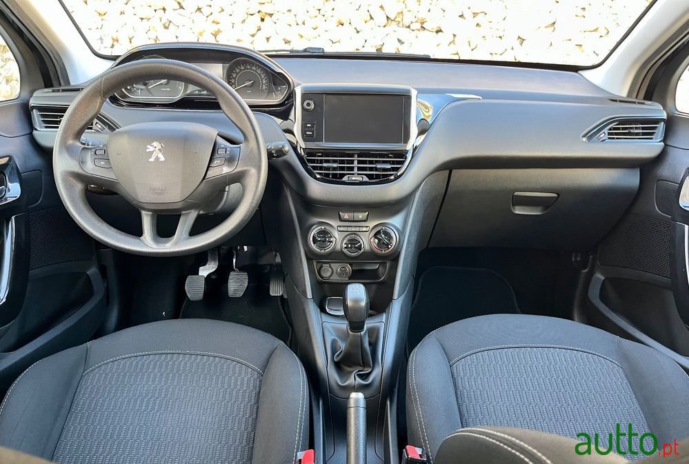 2018' Peugeot 208 photo #4