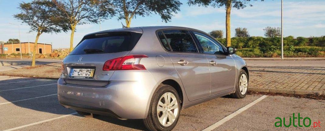 2015' Peugeot 308 photo #2