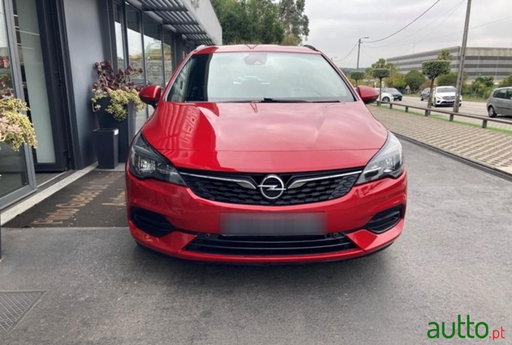2020' Opel Astra Sports Tourer photo #2