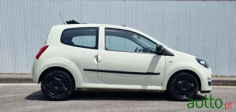 2012' Renault Twingo photo #5