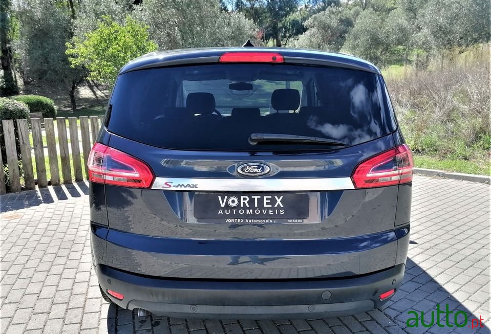 2012' Ford S-Max photo #6