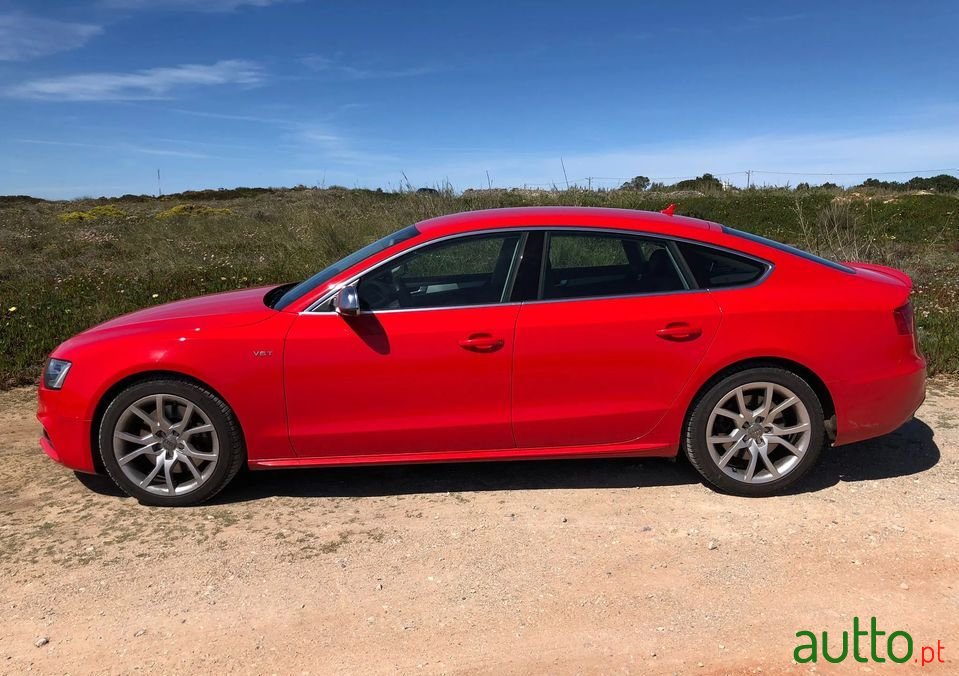 2013' Audi S5 Sportback photo #2