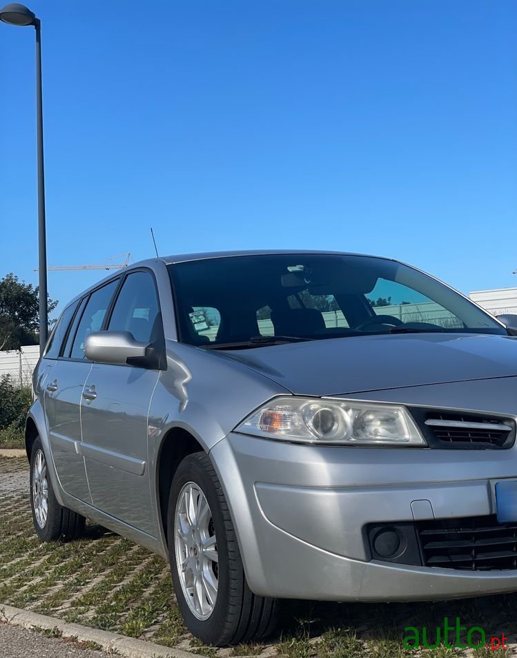 2008' Renault Megane Break photo #3