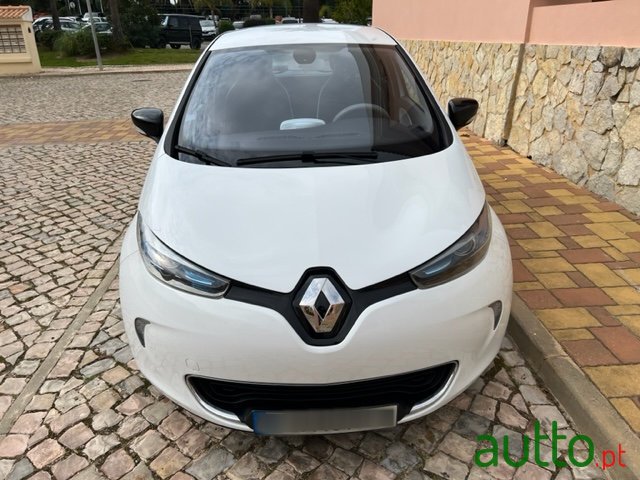 2015' Renault Zoe photo #6
