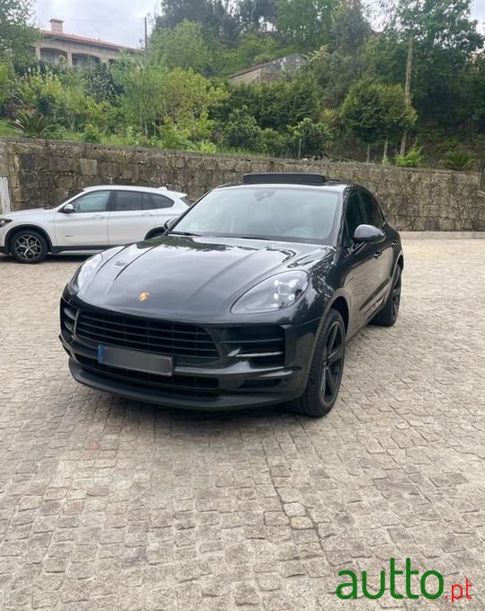 2019' Porsche Macan photo #1