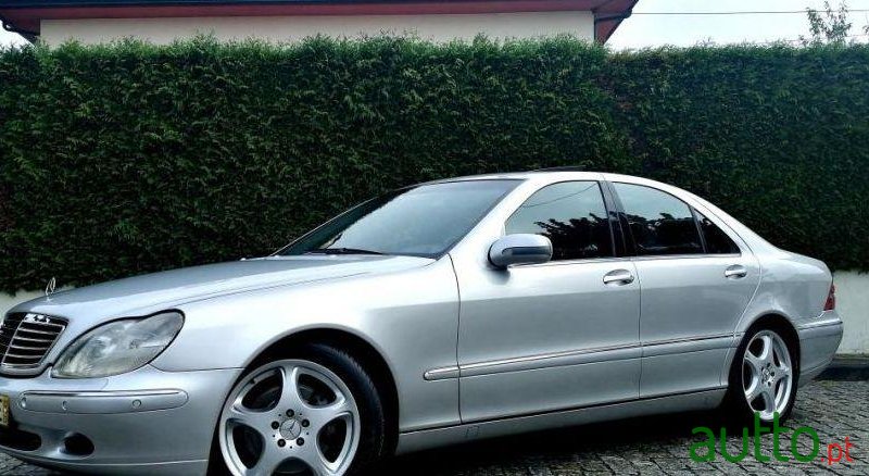 2002' Mercedes-Benz S-320 photo #2