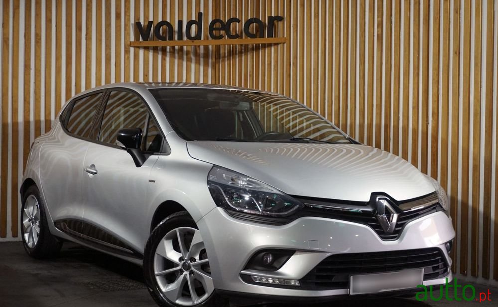 2017' Renault Clio photo #1