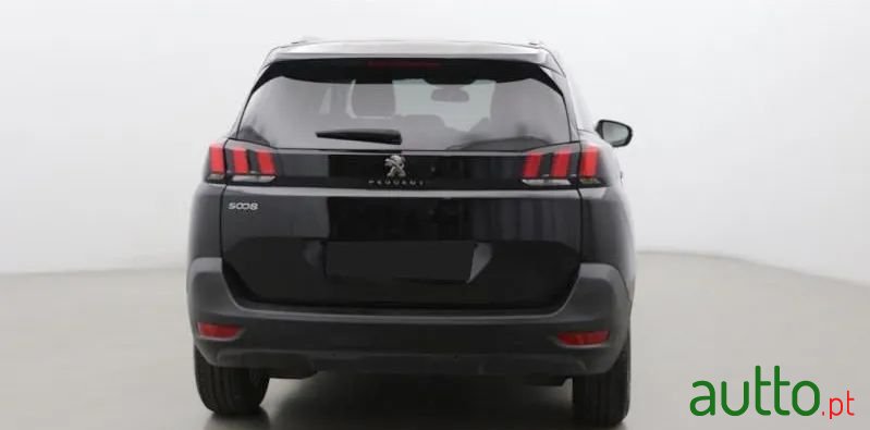 2020' Peugeot 5008 Puretech photo #6