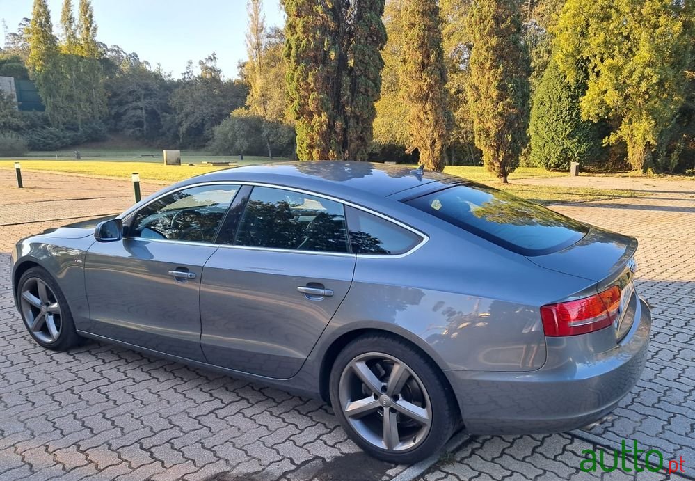 2011' Audi A5 Sportback photo #4