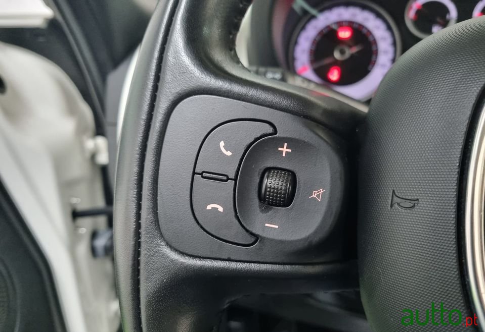 2016' Fiat 500L photo #5