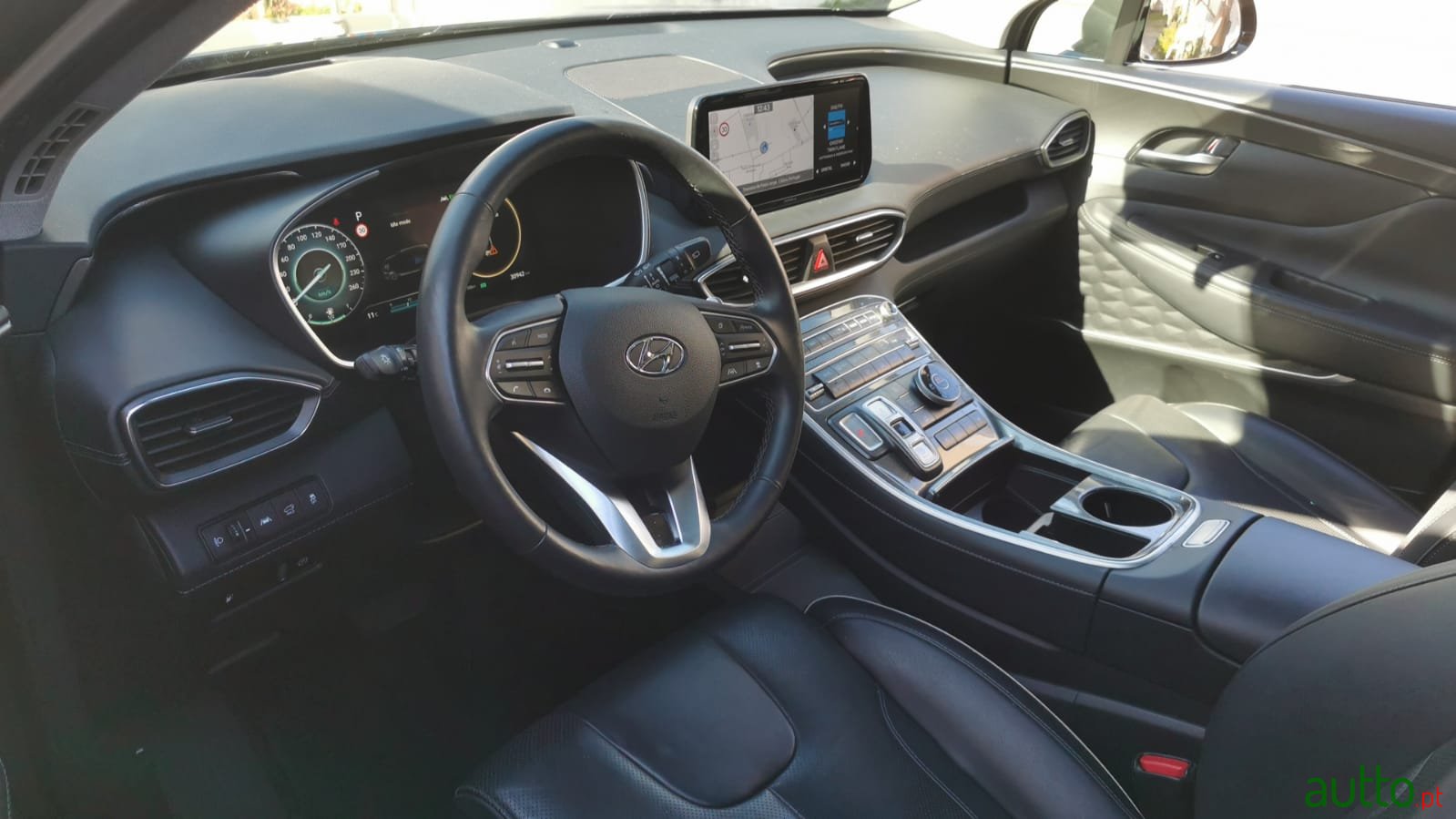 2021' Hyundai Santa Fe Vanguard + Luxury PHEV photo #3