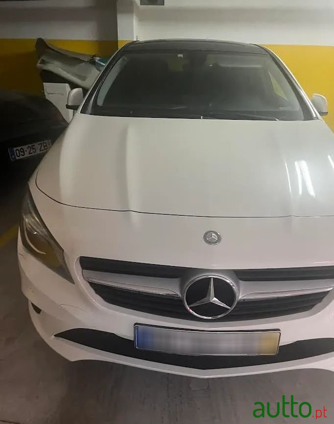 2015' Mercedes-Benz 180 photo #1