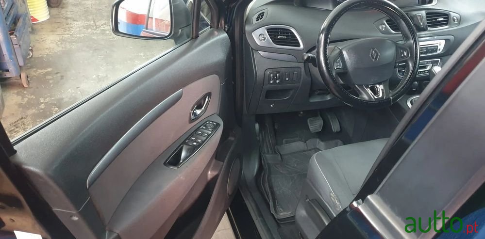 2016' Renault Grand Scenic photo #5