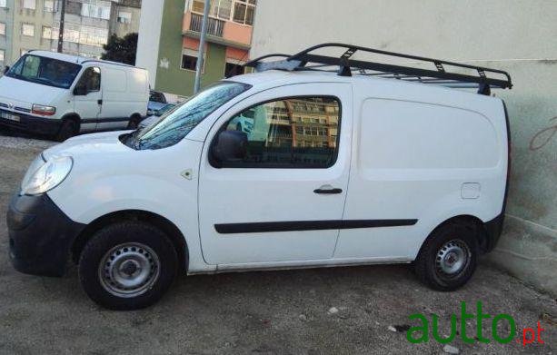 2011' Renault Kangoo 15 Dci photo #2